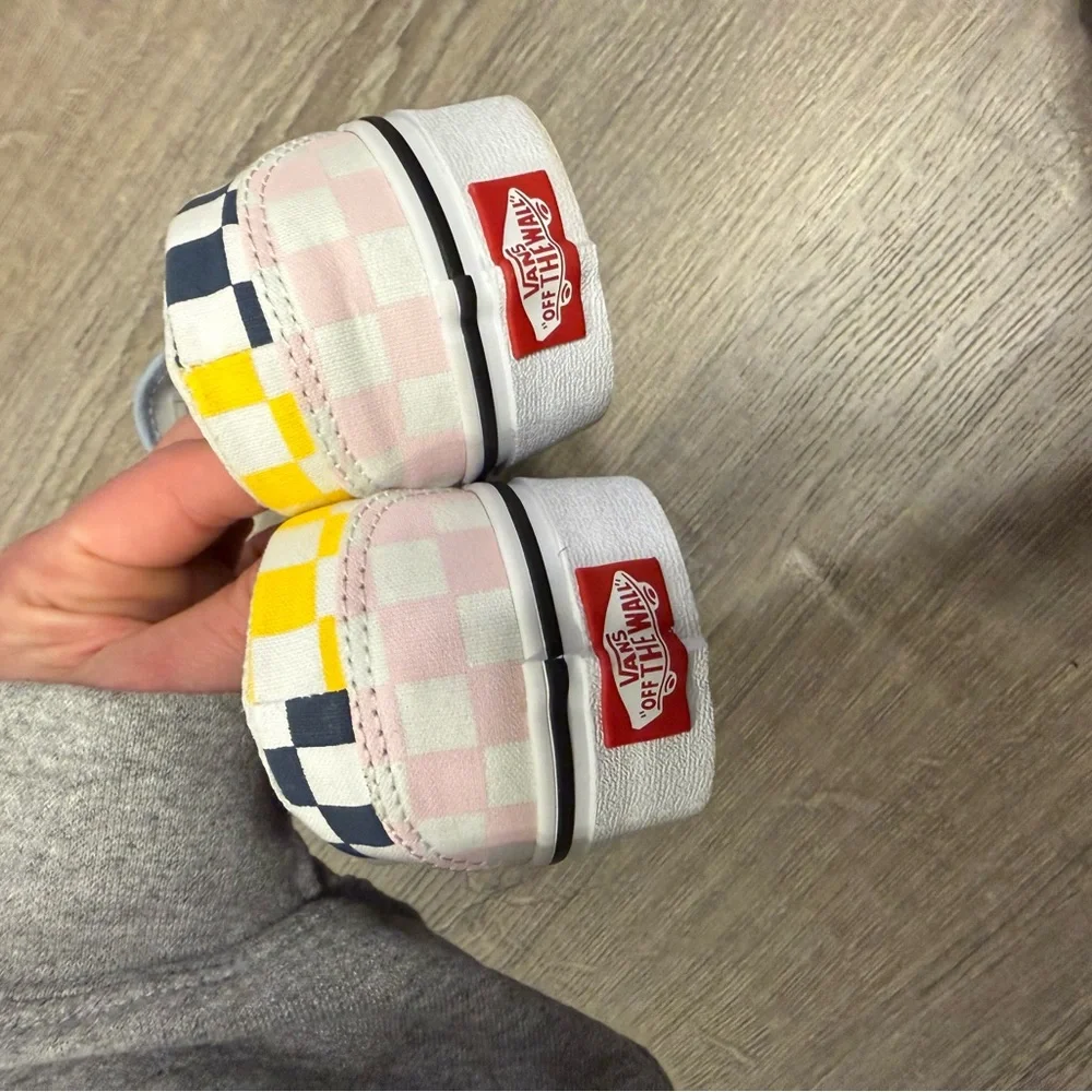 NWT Vans Checkerboard Slip-On Sneakers W8 - Picture 3 of 5